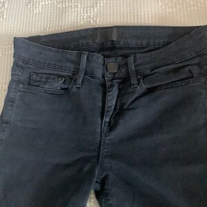 Sale — VINCE Black Skinny Jeans, 26